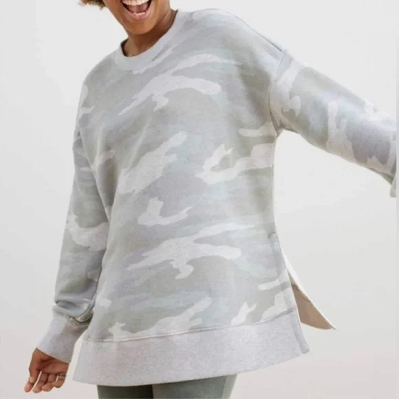 #49. Aerie oversized desert camo sweatshirt - Picture 3 of 16
